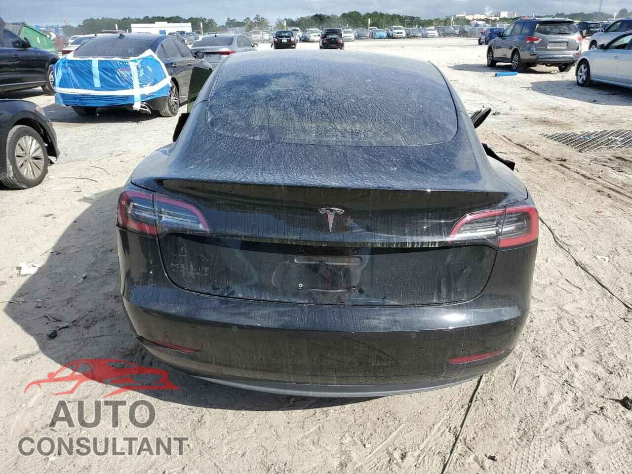 TESLA MODEL 3 2018 - 5YJ3E1EA2JF155304