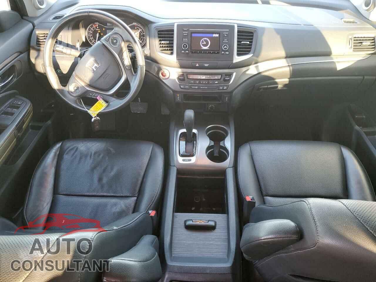 HONDA RIDGELINE 2017 - 5FPYK3F57HB010823