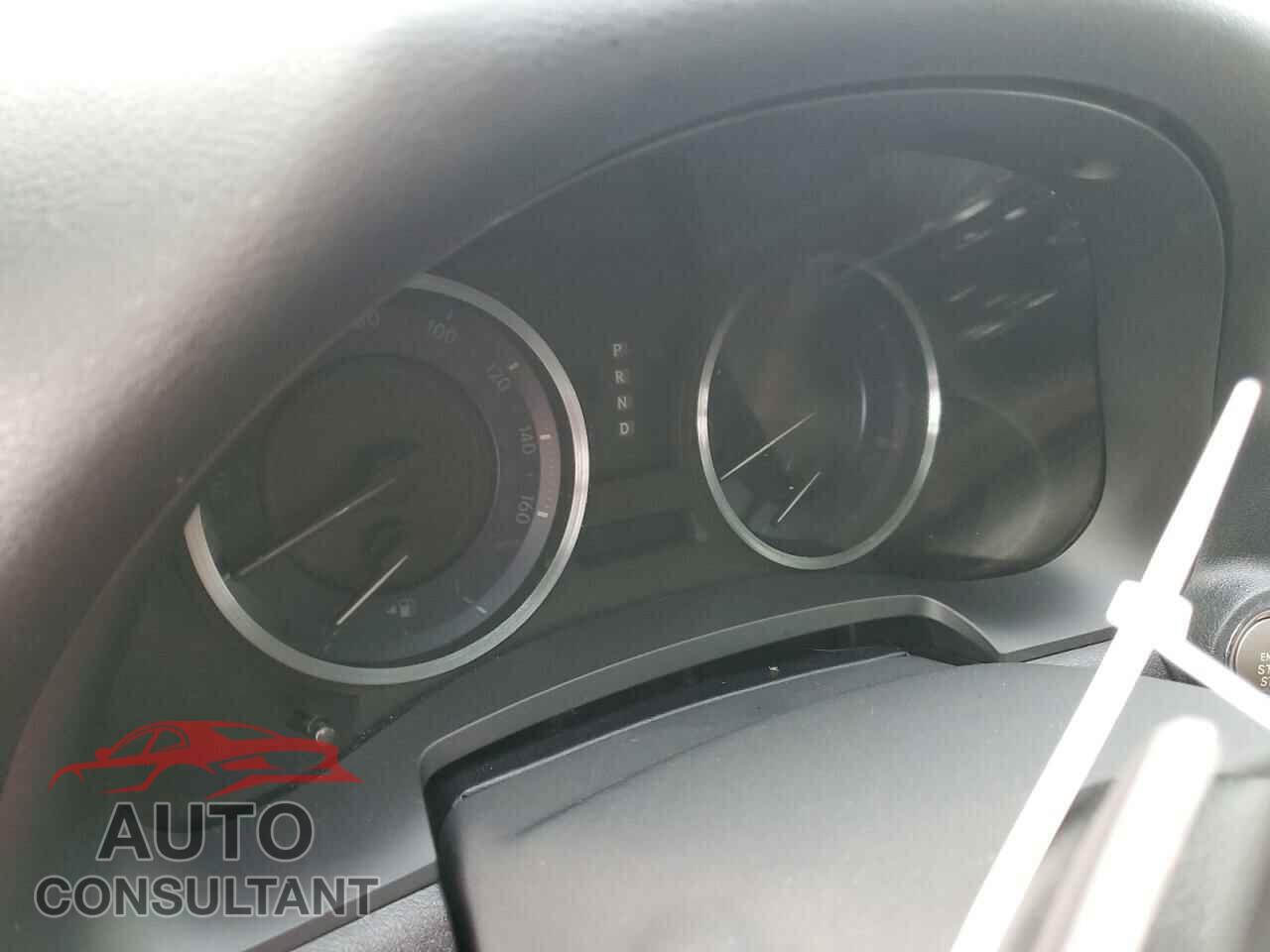 LEXUS IS 2013 - JTHBF5C24D5190703
