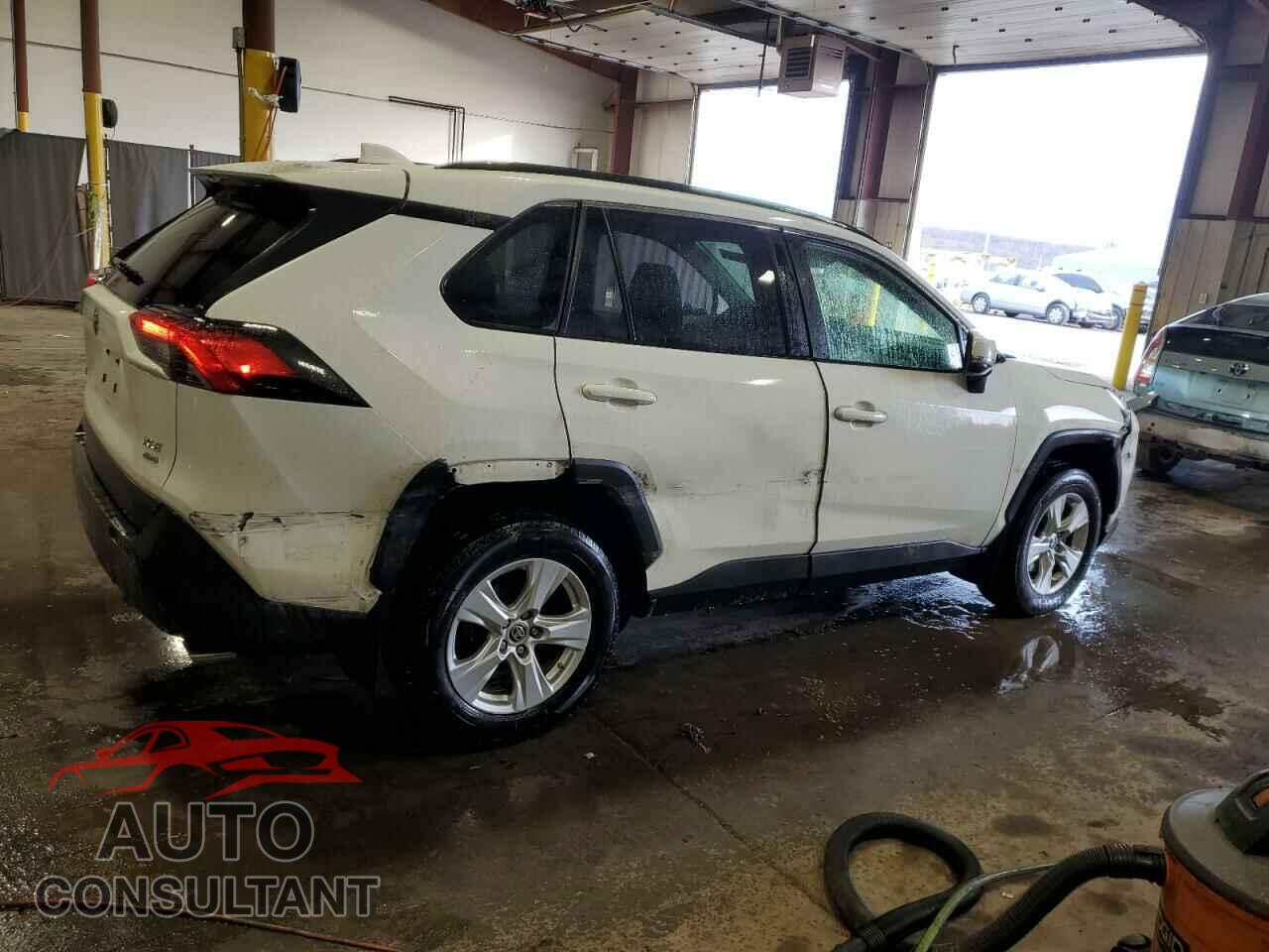 TOYOTA RAV4 2019 - JTMP1RFV9KD045047