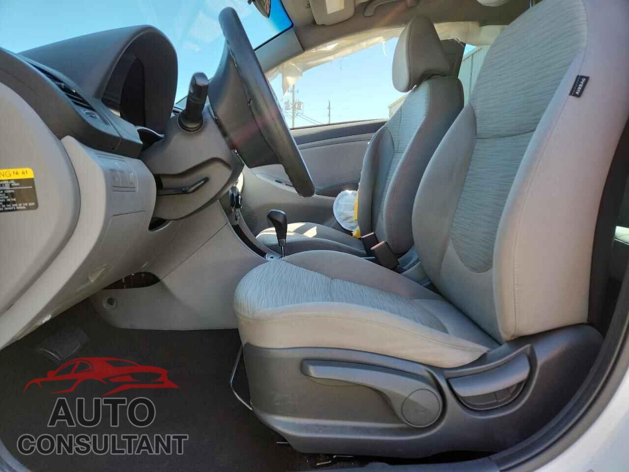 HYUNDAI ACCENT 2016 - KMHCT4AE0GU105884