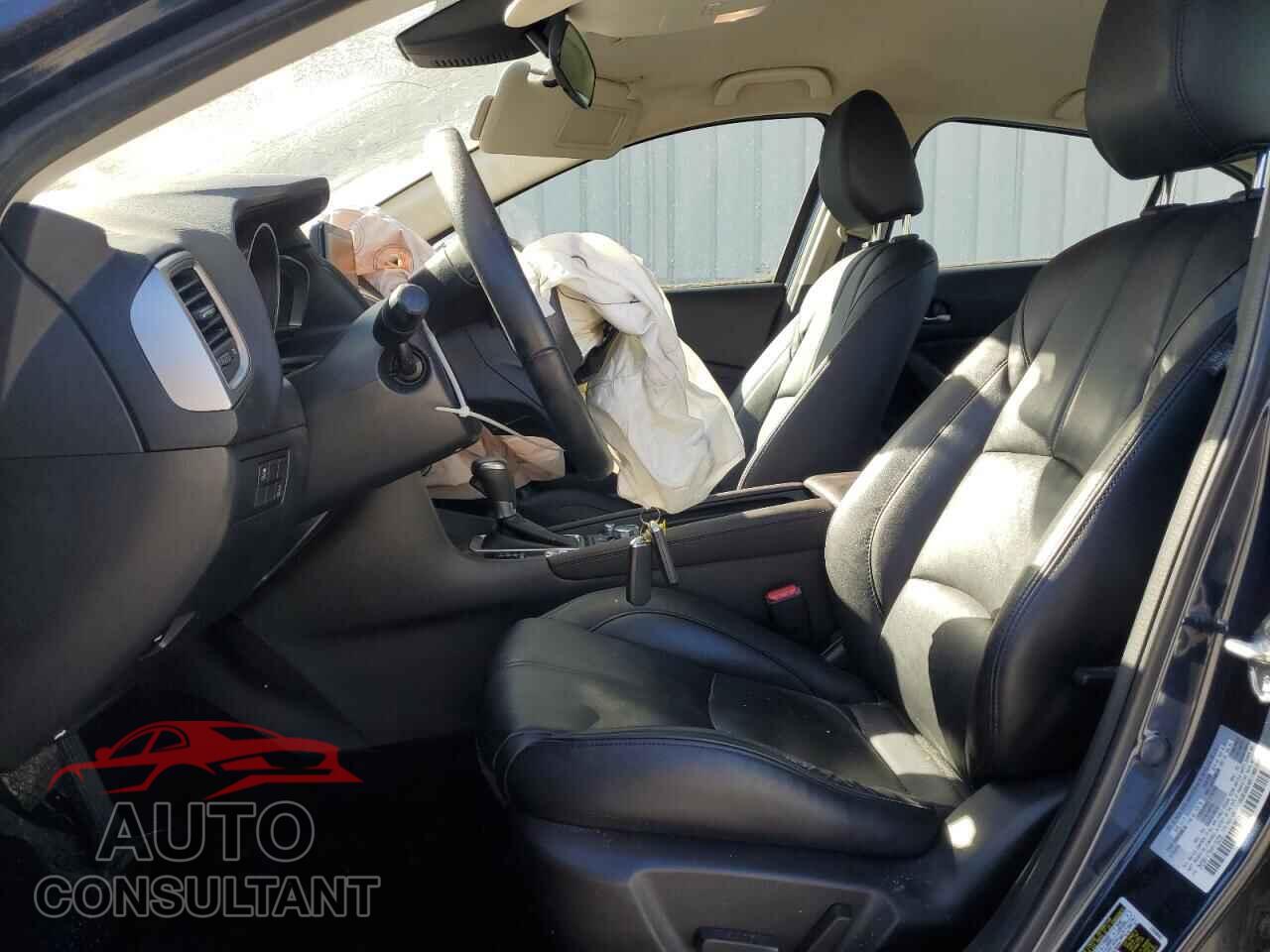 MAZDA 3 2017 - 3MZBN1V75HM115236