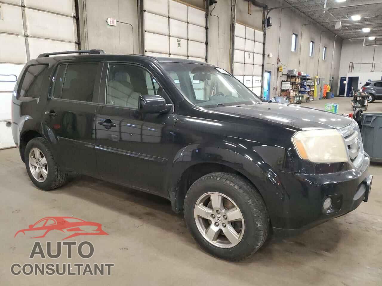 HONDA PILOT 2011 - 5FNYF4H78BB010953
