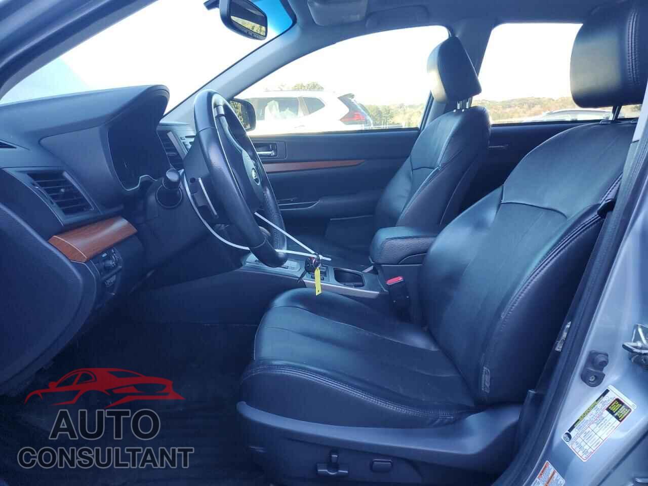 SUBARU OUTBACK 2014 - 4S4BRBLC9E3240780