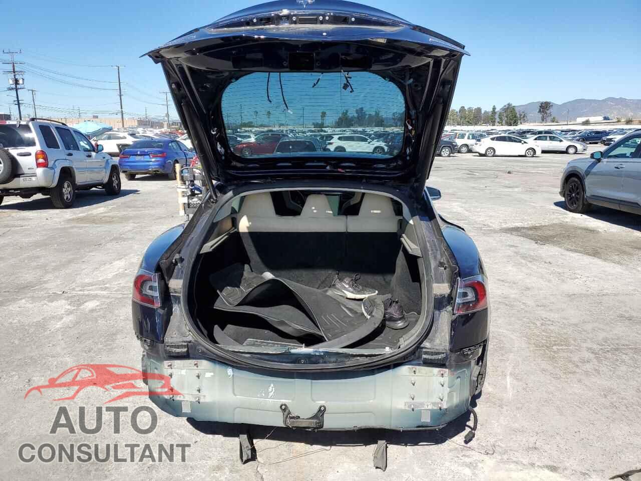 TESLA MODEL S 2014 - 5YJSA1H26EFP62758