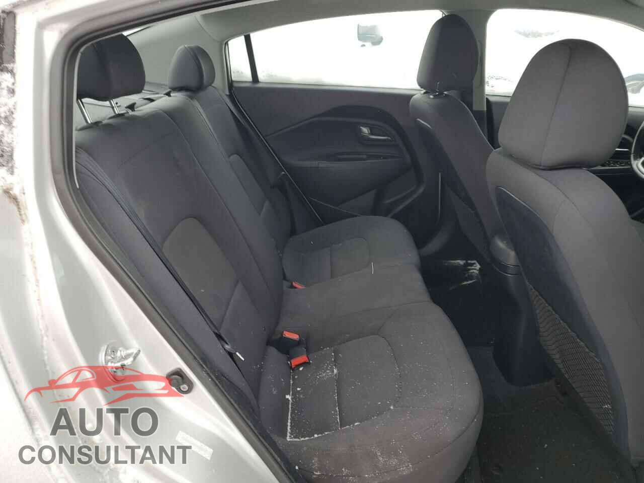 KIA RIO 2014 - KNADN4A31E6408141