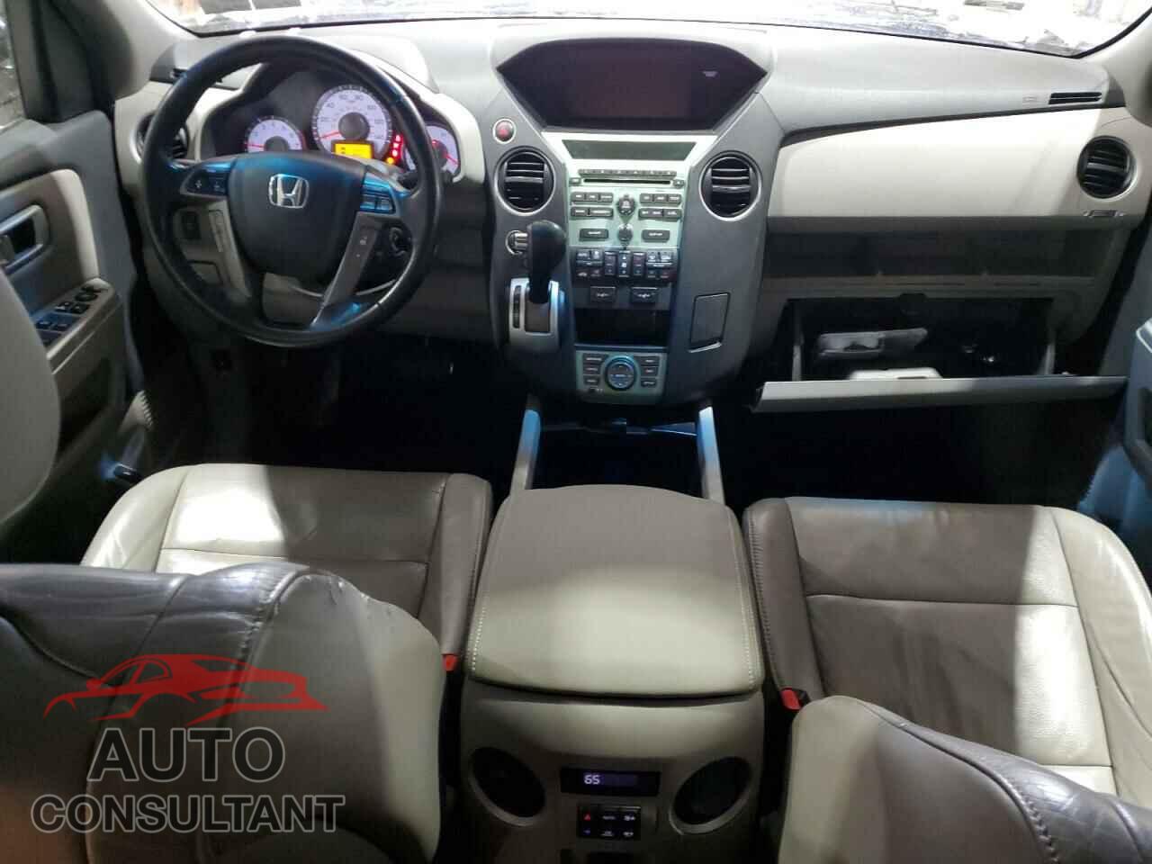 HONDA PILOT 2011 - 5FNYF4H79BB092272