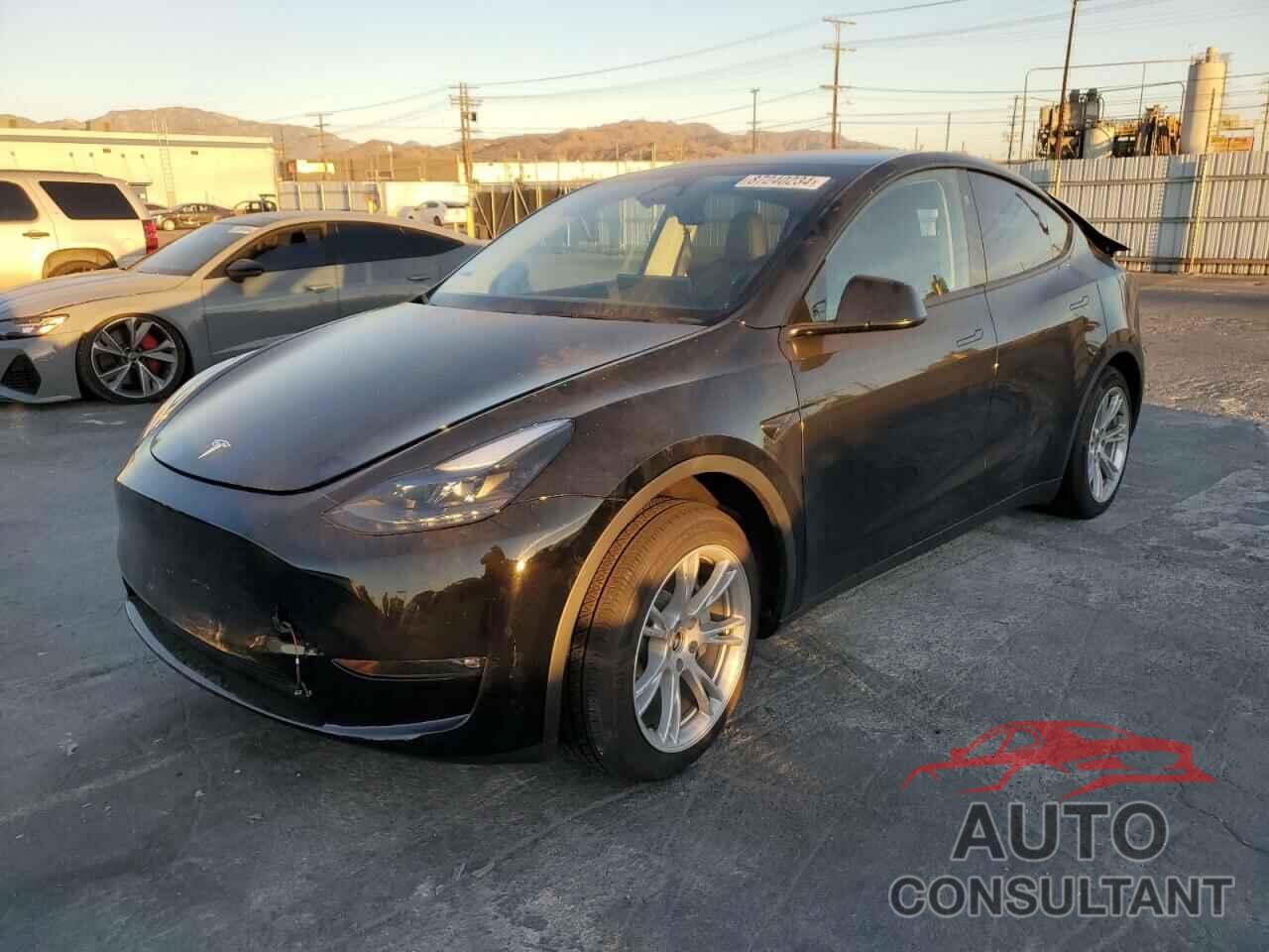 TESLA MODEL Y 2024 - 7SAYGAEEXRF063469