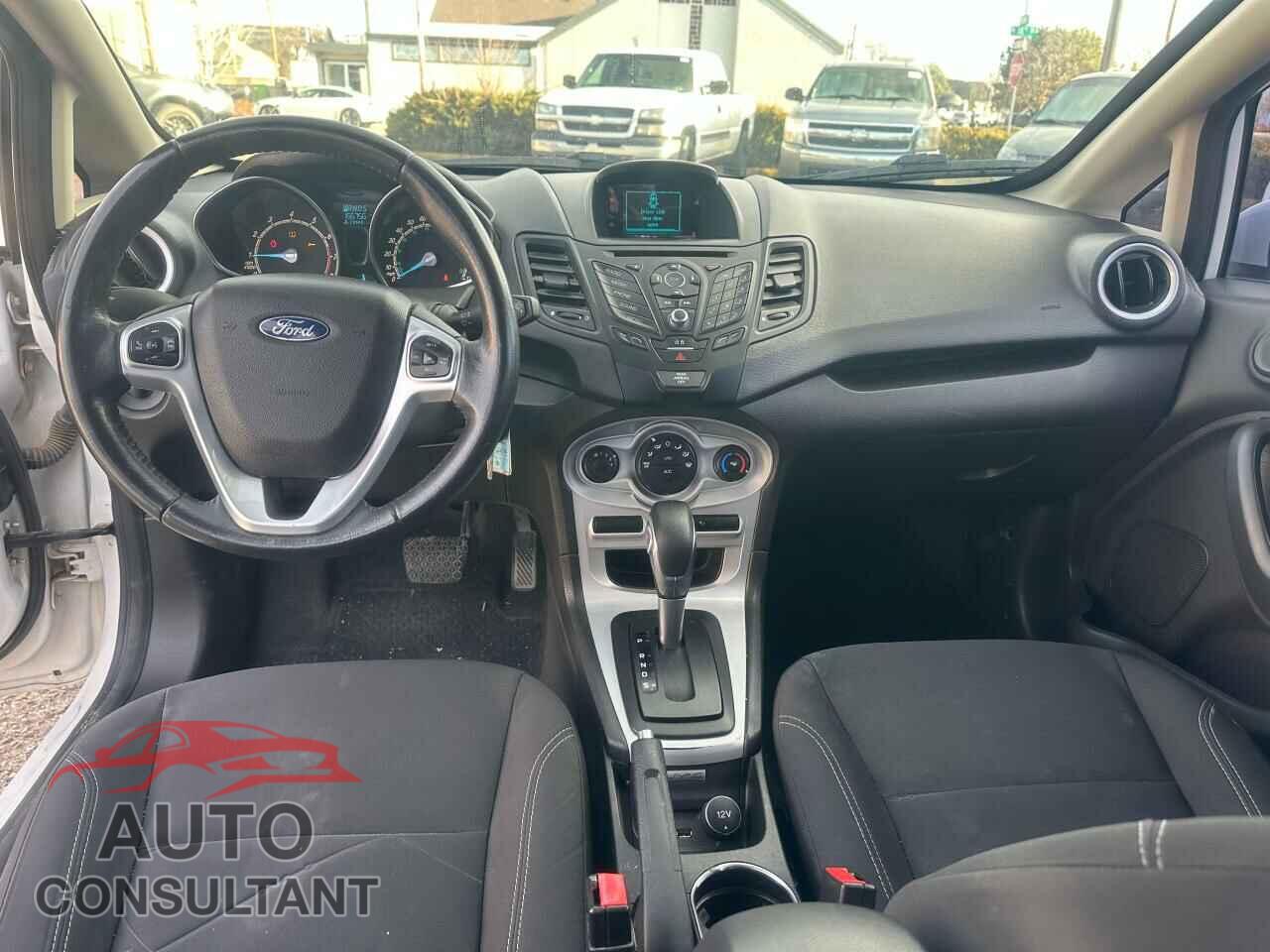 FORD FIESTA 2016 - 3FADP4EJ1GM105357