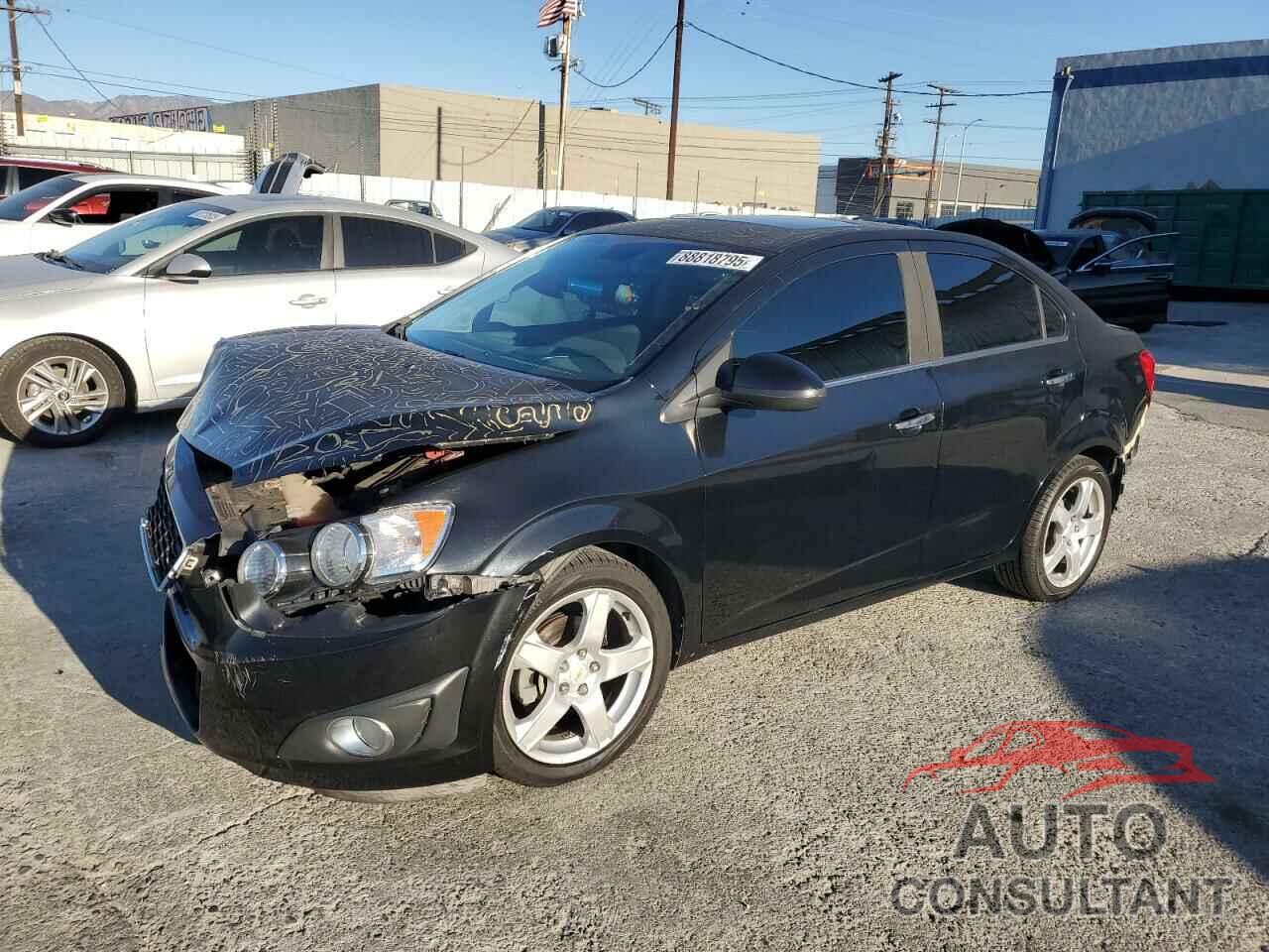 CHEVROLET SONIC 2012 - 1G1JF5SH7C4122458