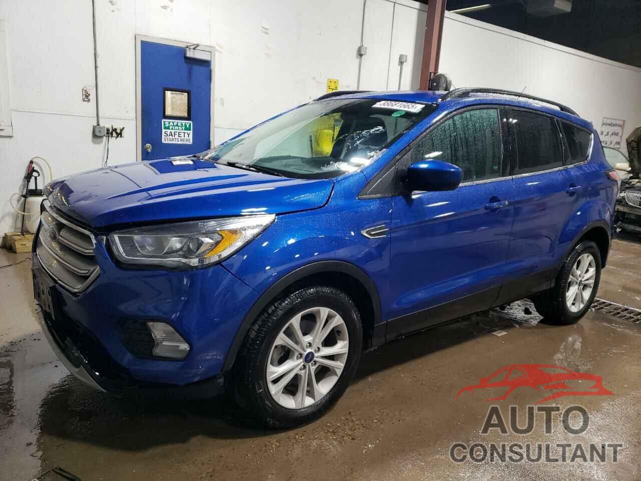 FORD ESCAPE 2017 - 1FMCU0GD5HUD92242