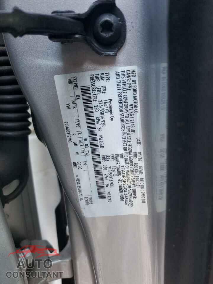 FORD FOCUS 2016 - 1FADP3F23GL346467