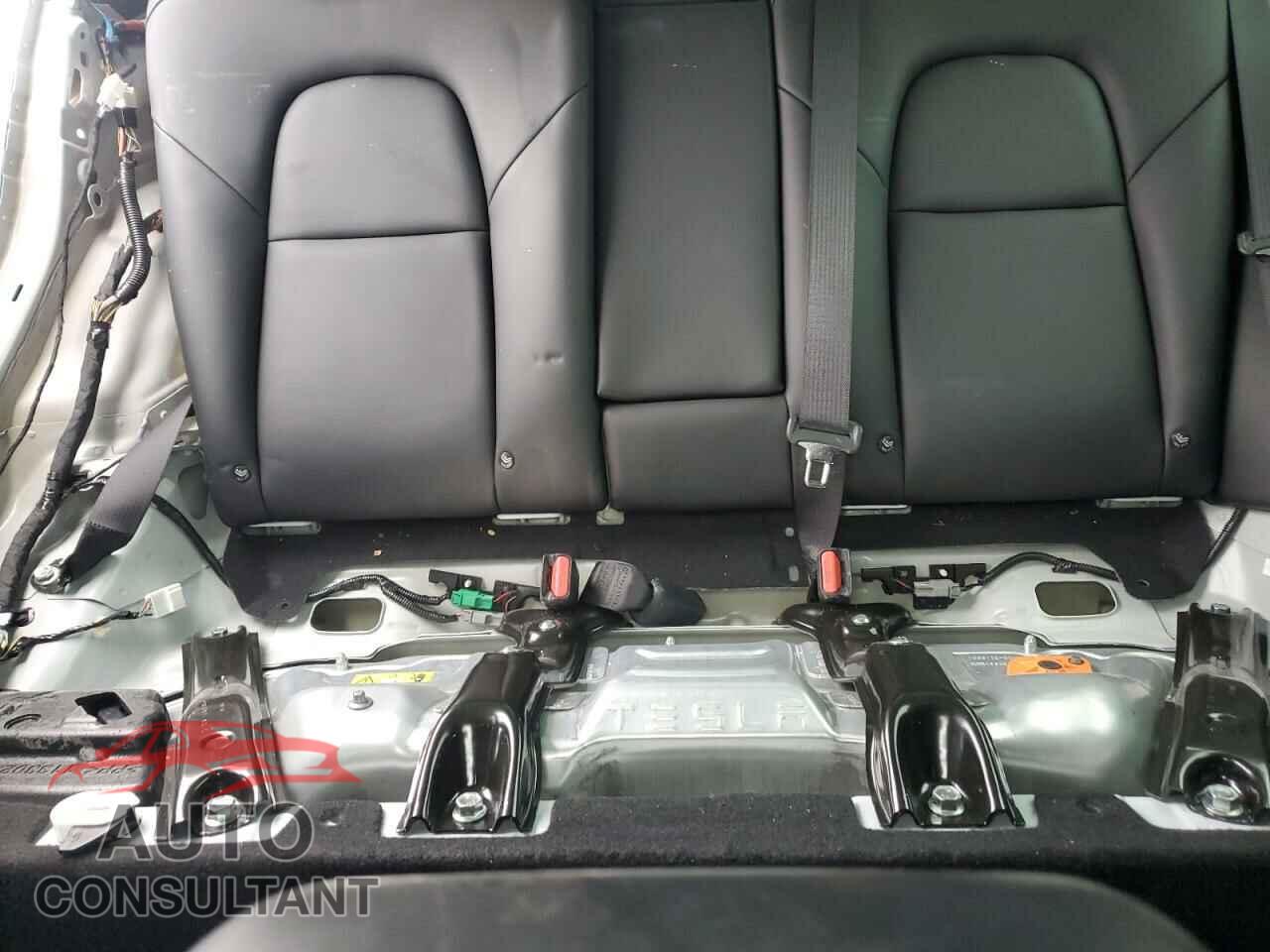 TESLA MODEL 3 2018 - 5YJ3E1EA8JF164914