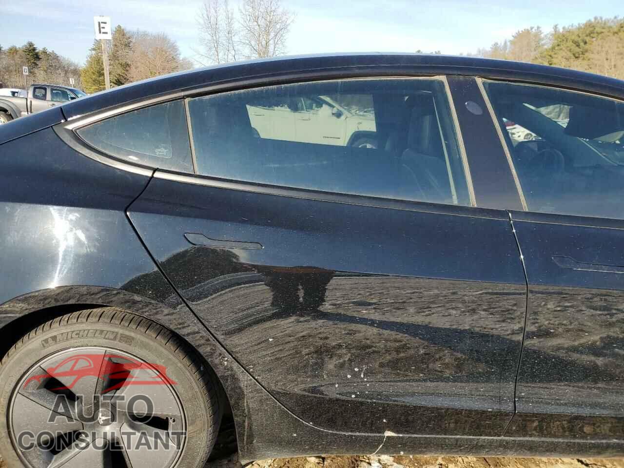 TESLA MODEL 3 2021 - 5YJ3E1EA9MF860511