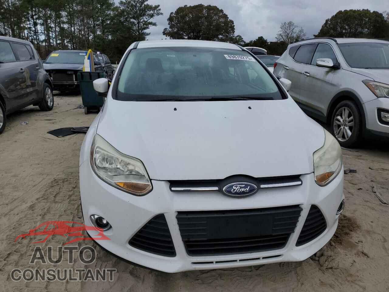 FORD FOCUS 2014 - 1FADP3F22EL330970