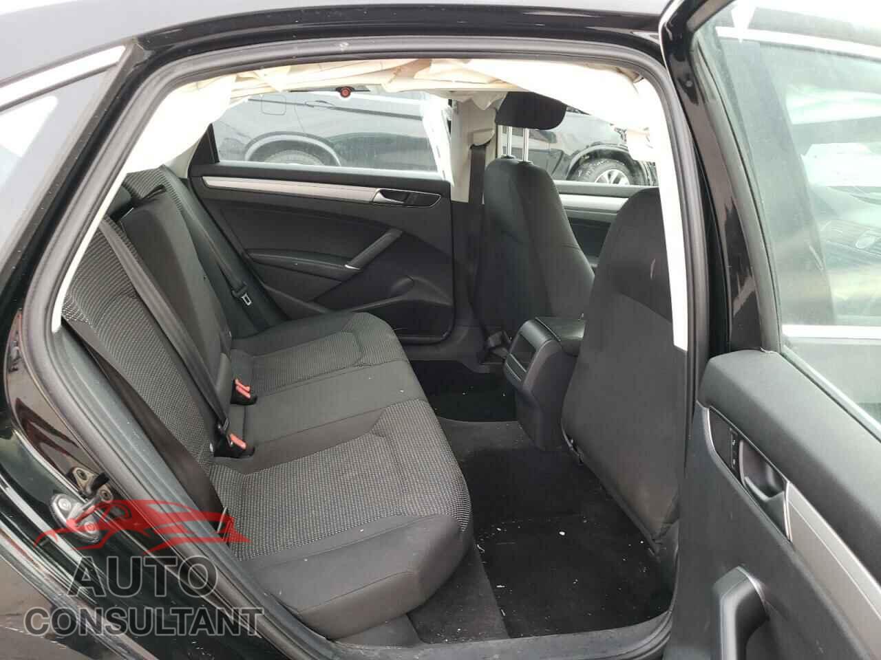 VOLKSWAGEN PASSAT 2016 - 1VWAT7A32GC057724