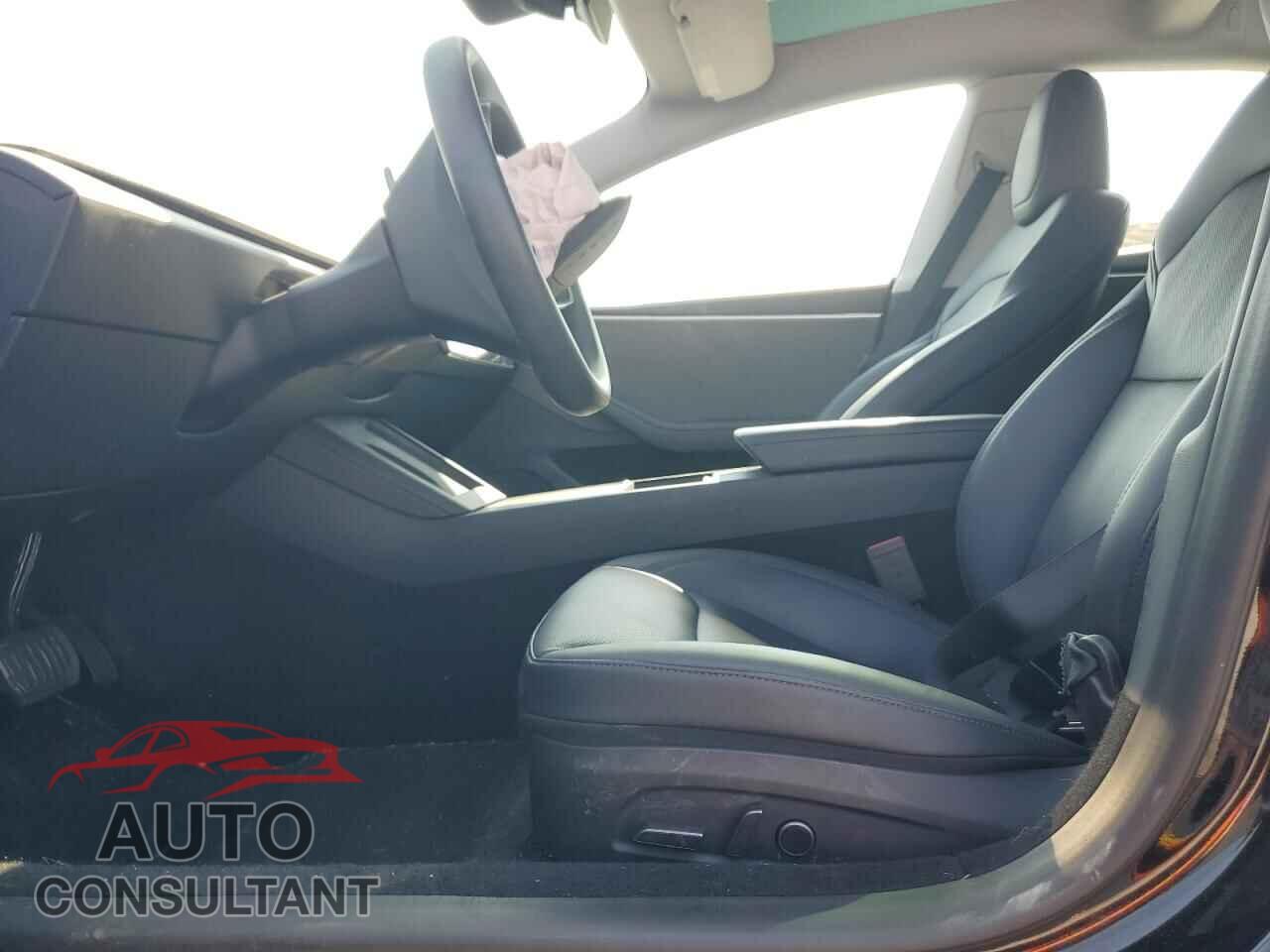 TESLA MODEL 3 2024 - 5YJ3E1EA4RF736251