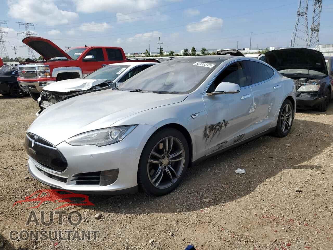 TESLA MODEL S 2015 - 5YJSA1E29FF119133
