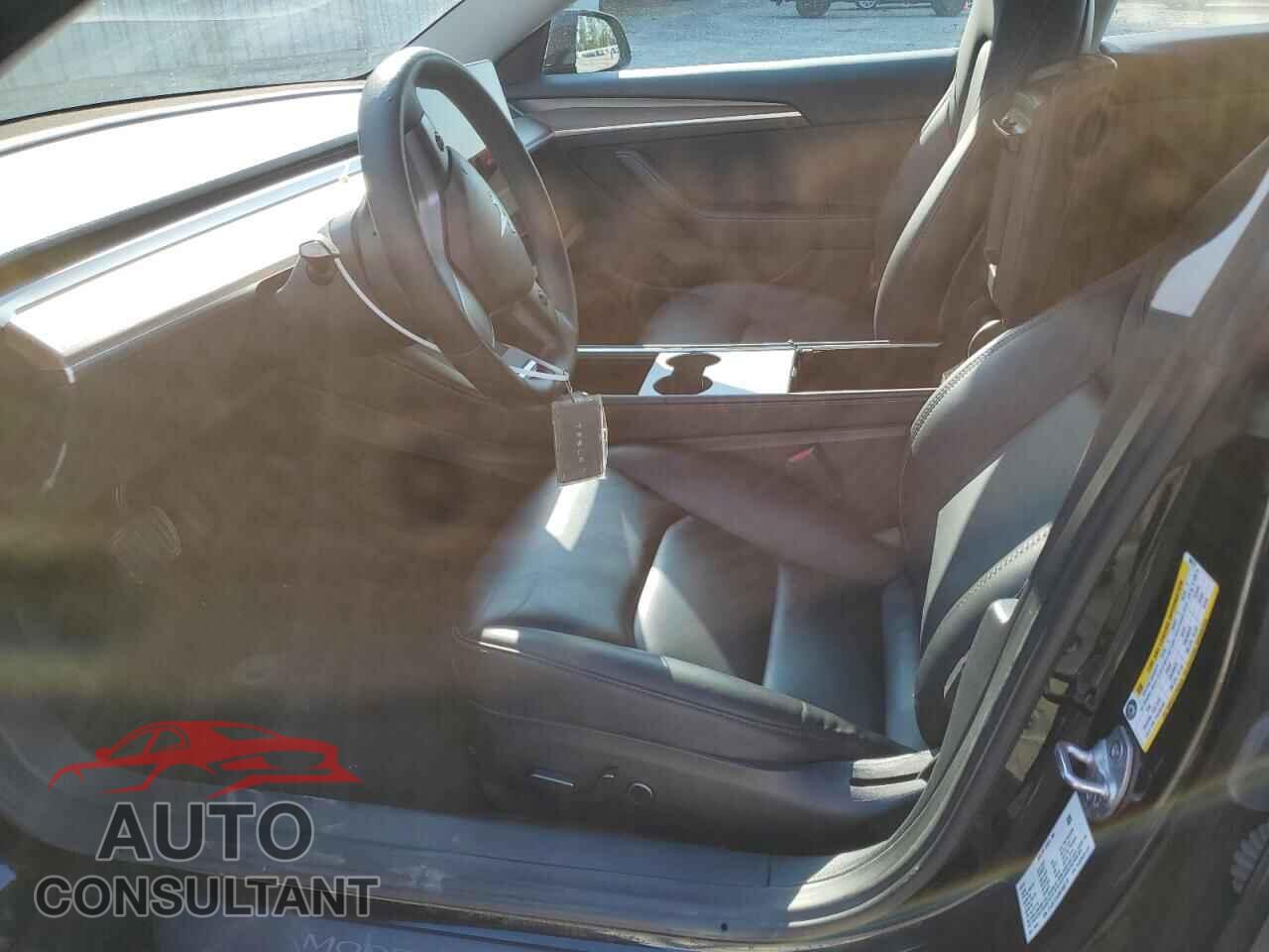 TESLA MODEL 3 2022 - 5YJ3E1EA8NF368778