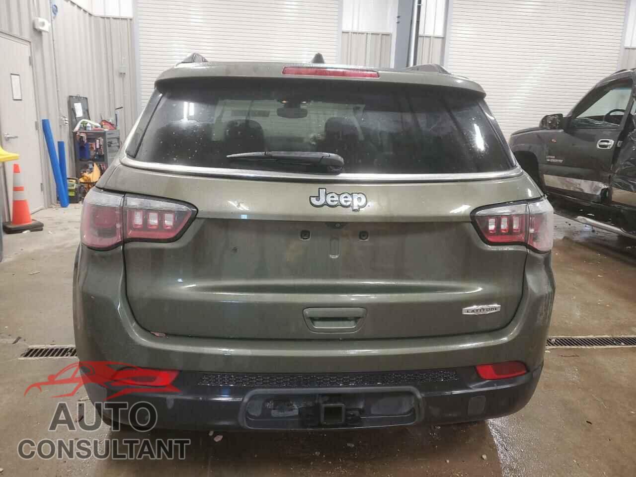 JEEP COMPASS 2018 - 3C4NJDBB9JT349493