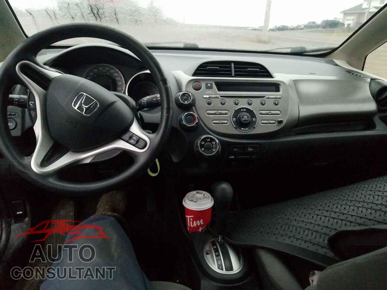 HONDA FIT 2014 - LUCGE8H56E3005560