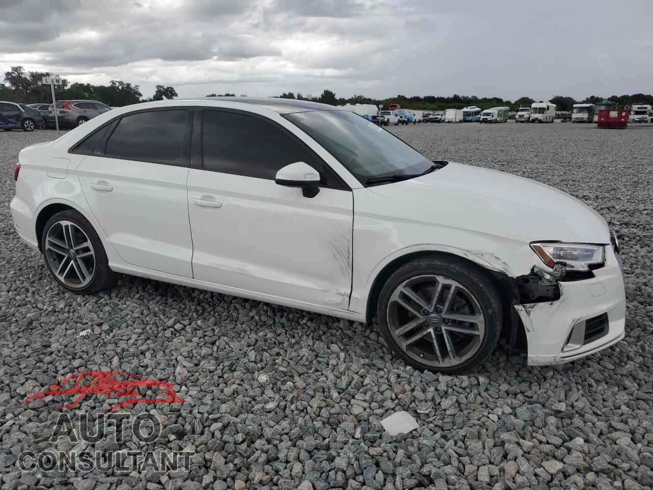 AUDI A3 2017 - WAUAUGFF8H1051990