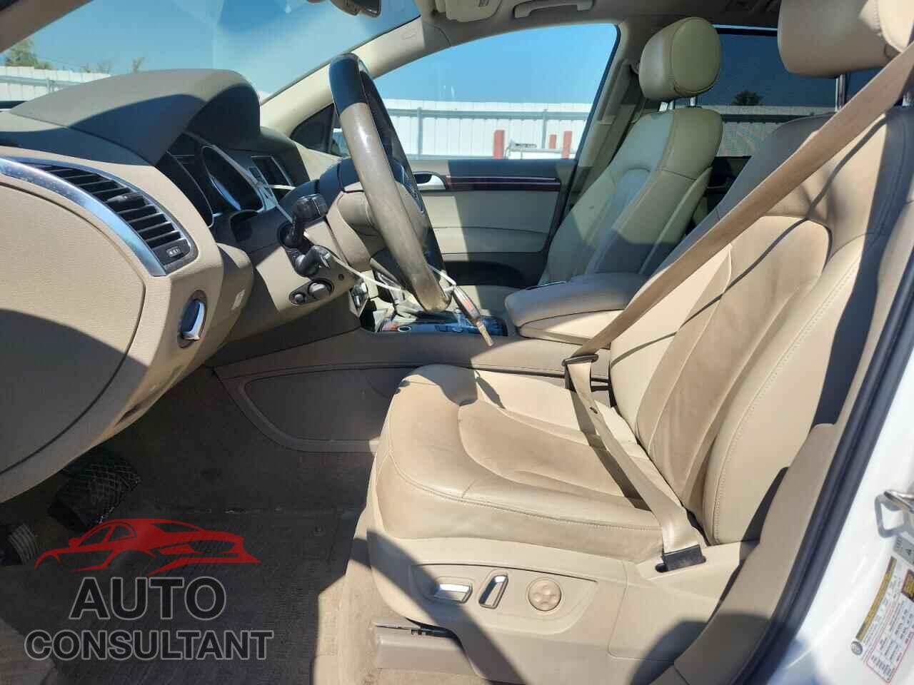AUDI Q7 2015 - WA1LMAFE4FD008043