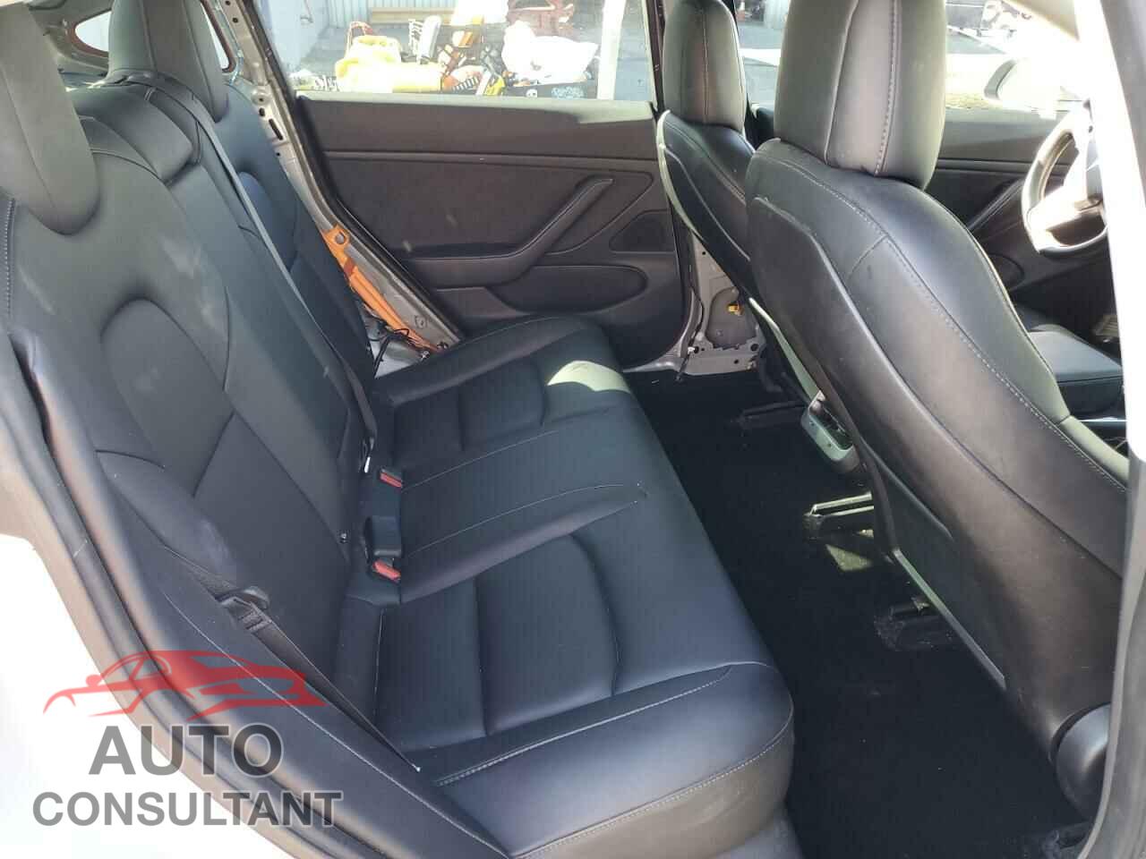 TESLA MODEL 3 2018 - 5YJ3E1EA3JF040727
