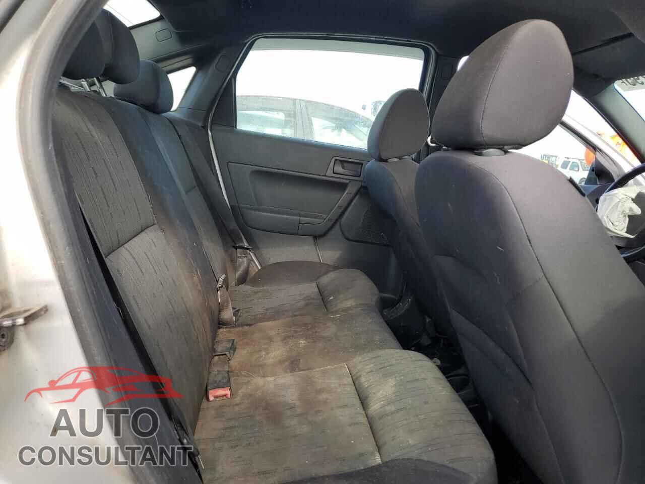 FORD FOCUS 2011 - 1FAHP3FN6BW119082