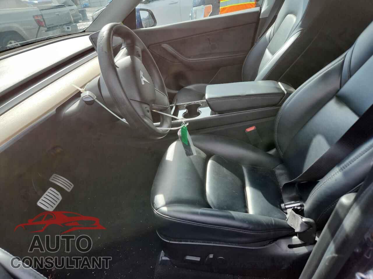 TESLA MODEL Y 2020 - 5YJYGDEF7LF014051