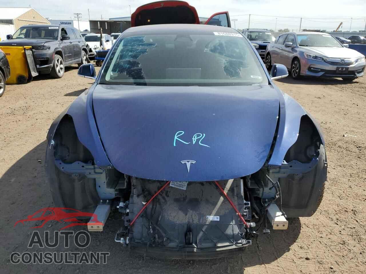 TESLA MODEL 3 2018 - 5YJ3E1EB9JF091996