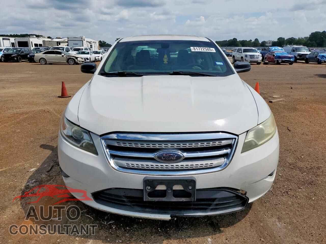 FORD TAURUS 2010 - 1FAHP2DW3AG137327