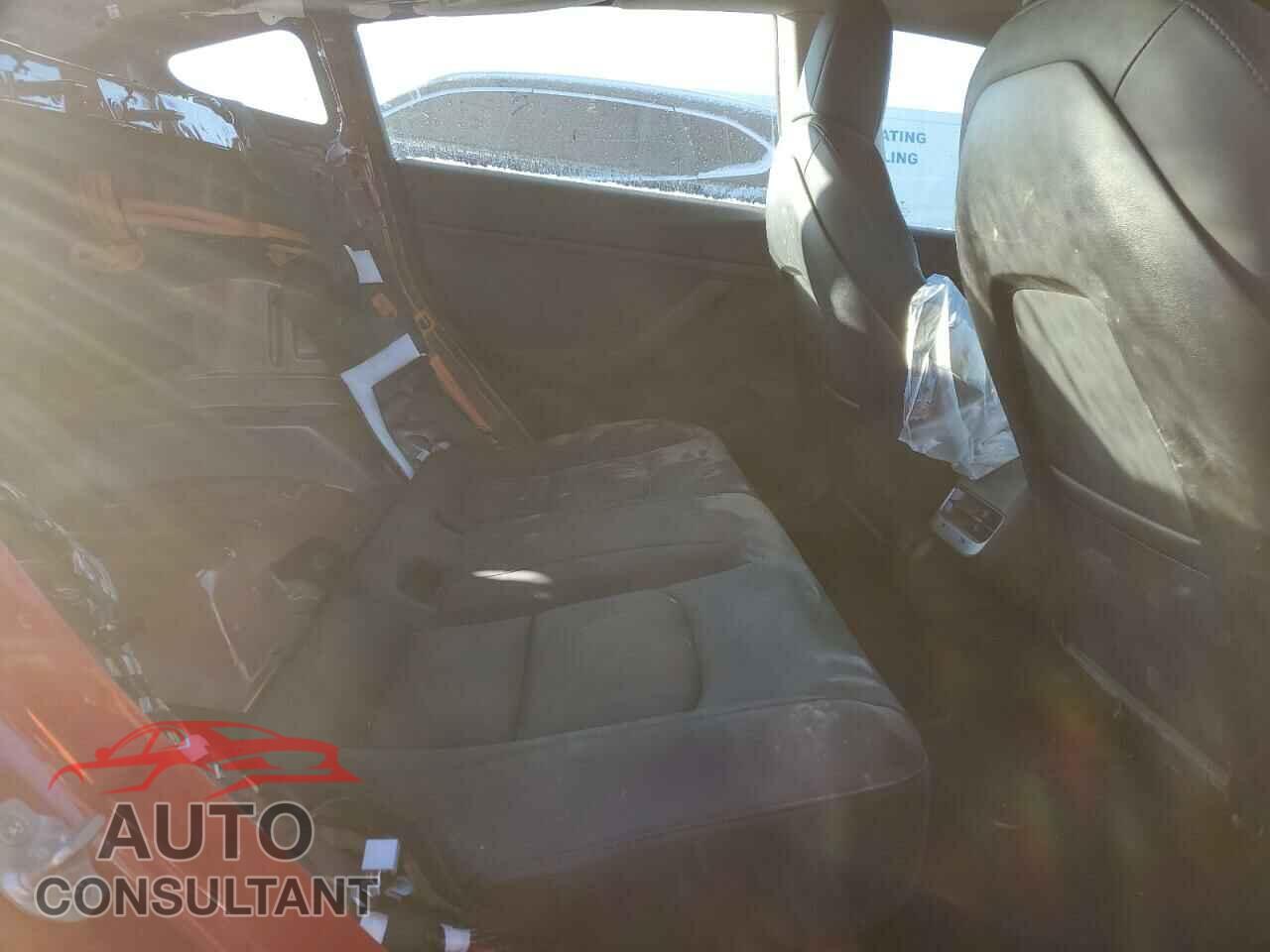 TESLA MODEL 3 2018 - 5YJ3E1EB9JF129713