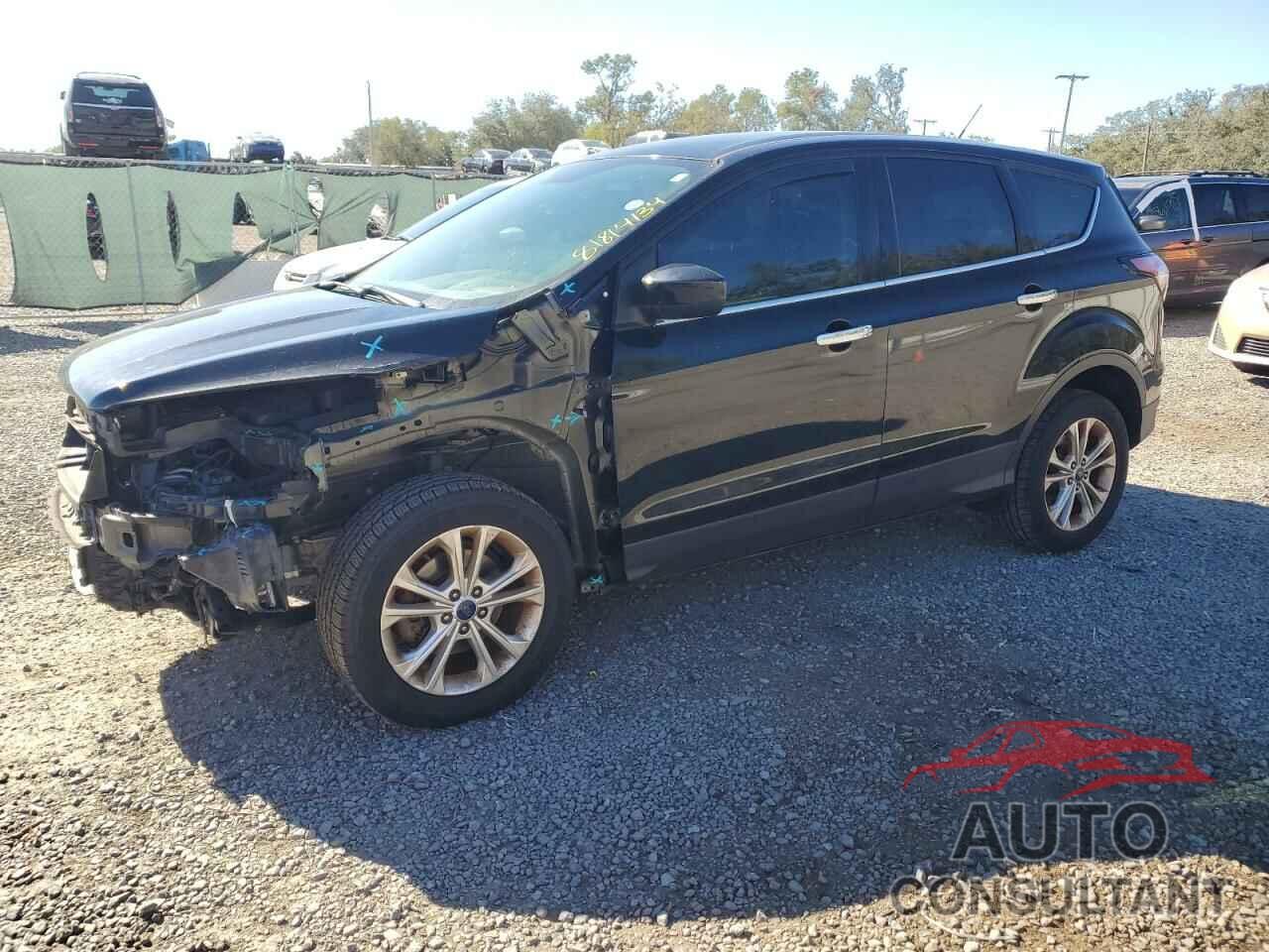 FORD ESCAPE 2017 - 1FMCU0GD9HUD63830