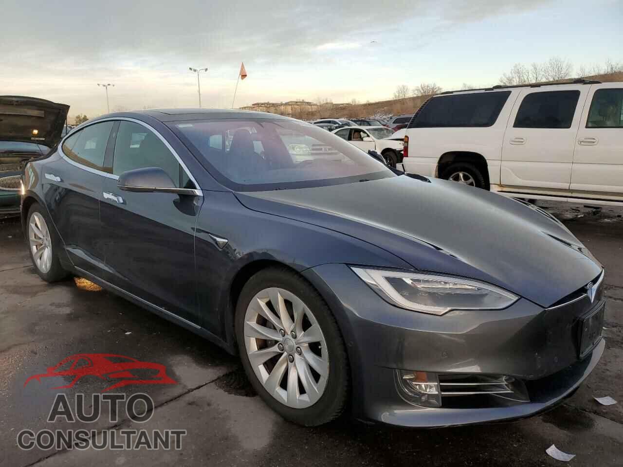 TESLA MODEL S 2017 - 5YJSA1E25HF181874