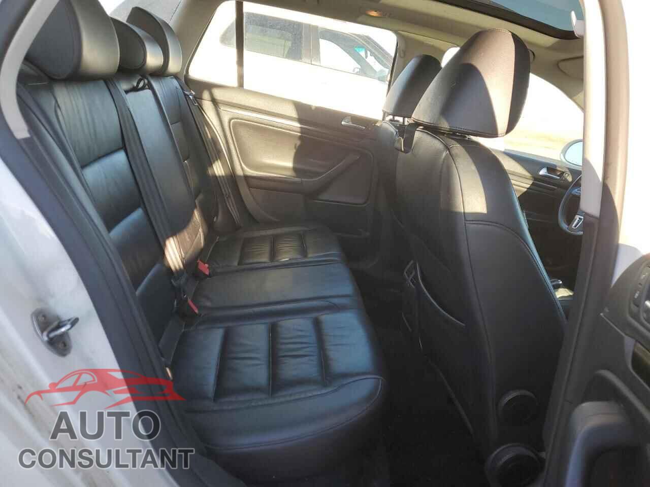 VOLKSWAGEN JETTA 2013 - 3VWPL7AJ5DM637682
