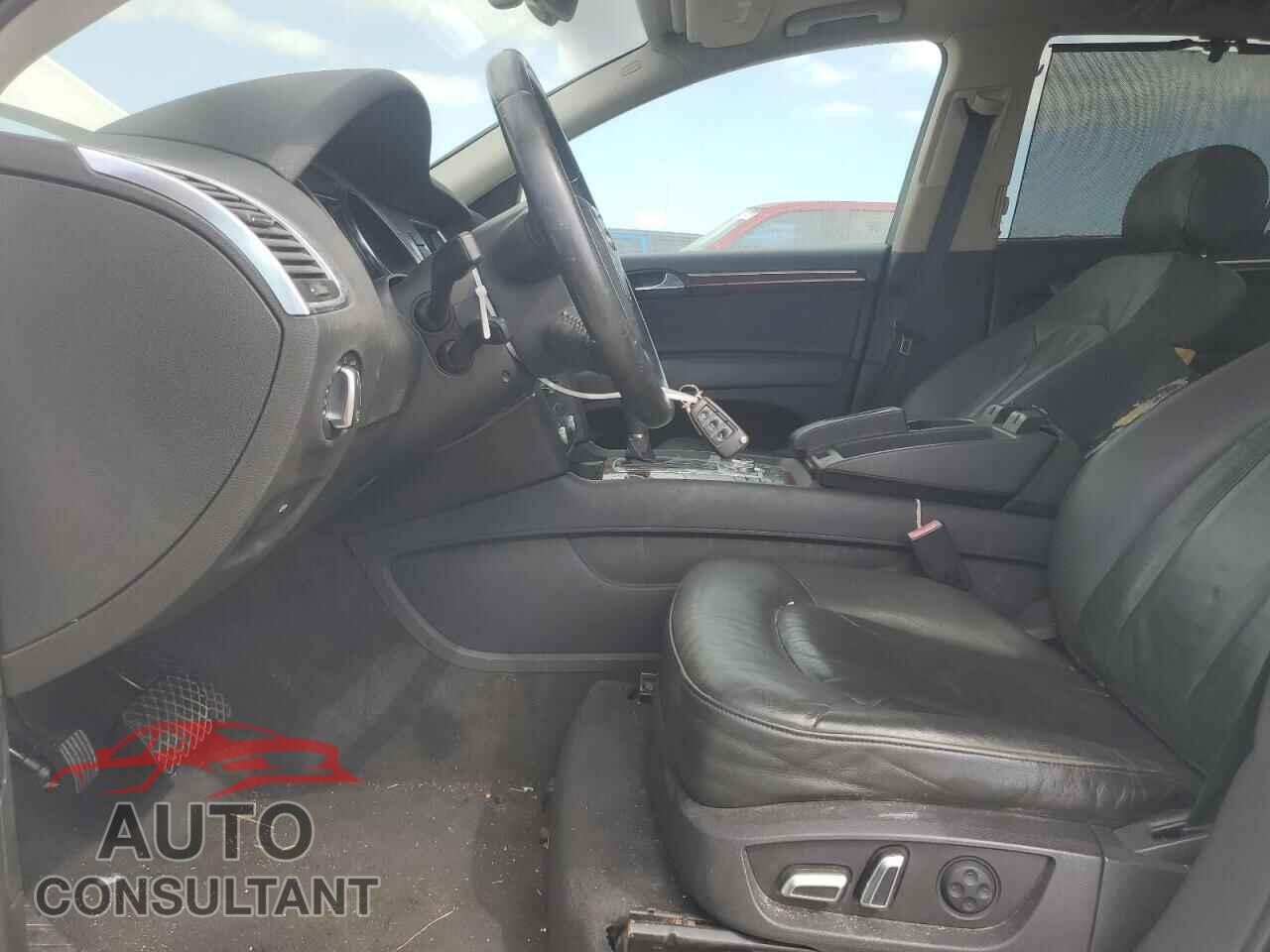 AUDI Q7 2010 - WA1LMAFE6AD001345