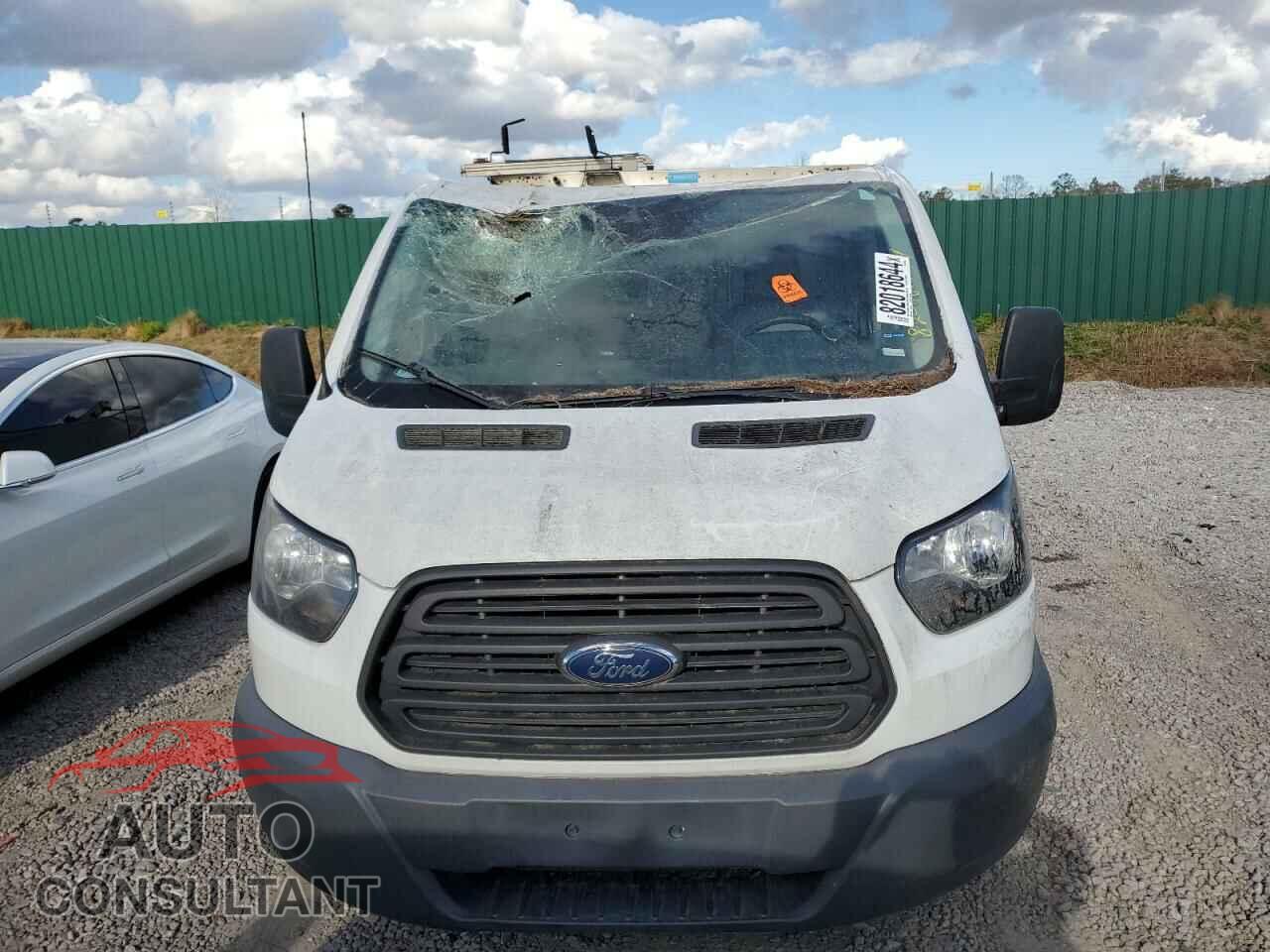 FORD TRANSIT 2018 - 1FTYR2ZM4JKB02904