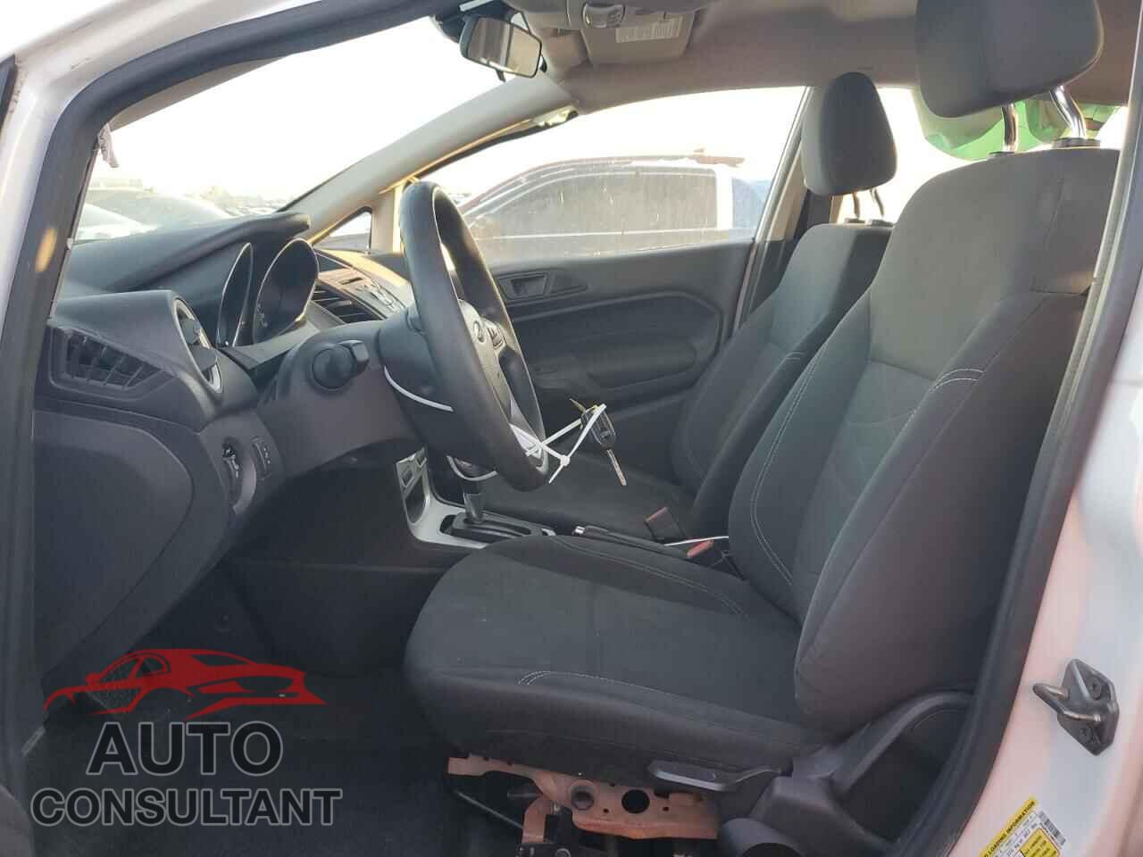 FORD FIESTA 2017 - 3FADP4EJ1HM163311