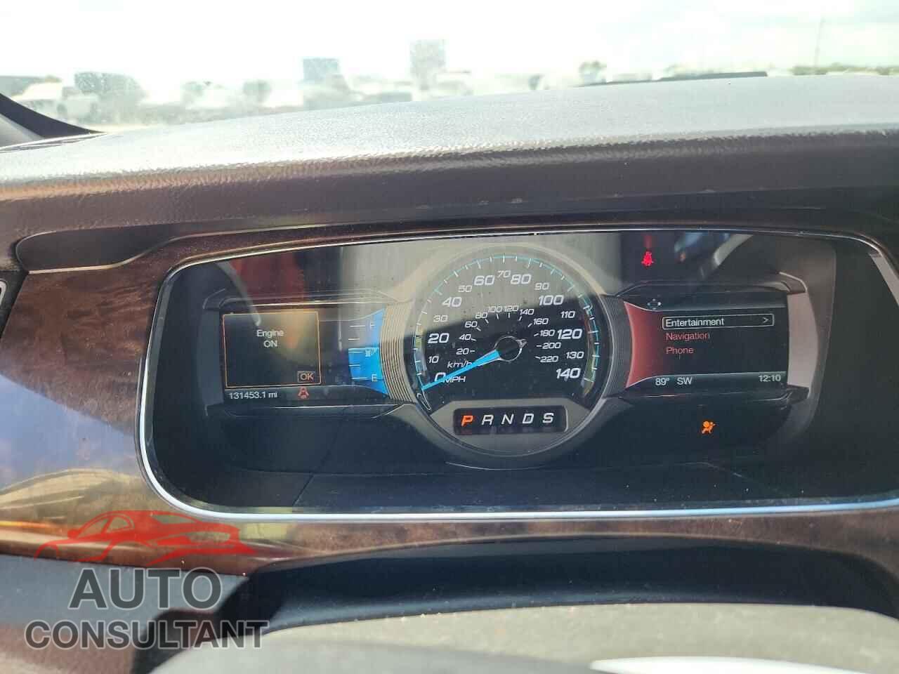 FORD TAURUS 2017 - 1FAHP2F82HG116509