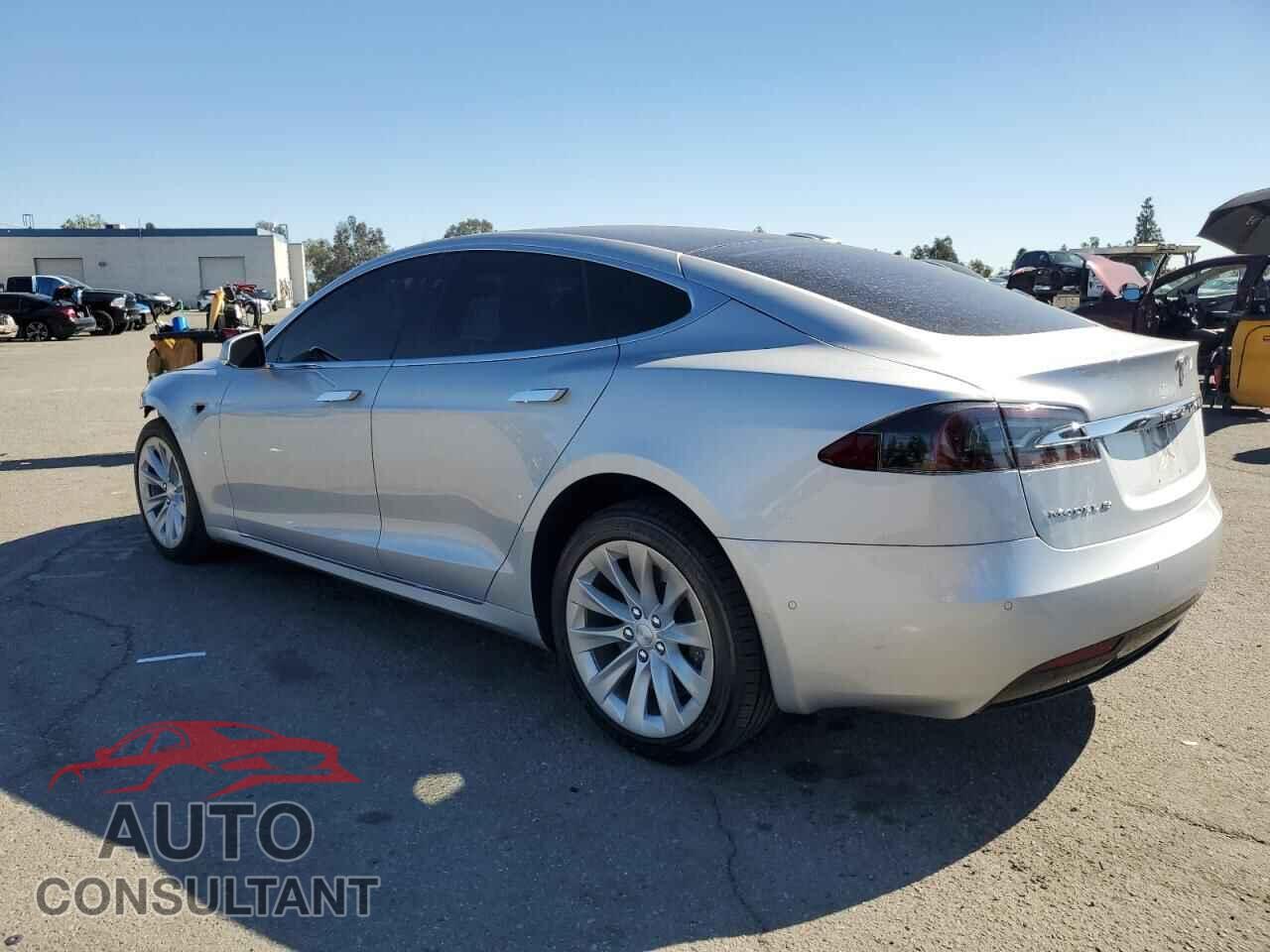 TESLA MODEL S 2018 - 5YJSA1E2XJF259457