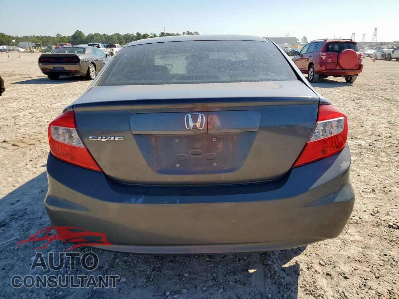 HONDA CIVIC 2012 - 2HGFB2F54CH611556