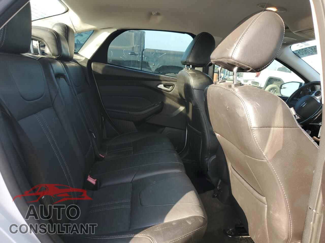 FORD FOCUS 2014 - 1FADP3F22EL130333