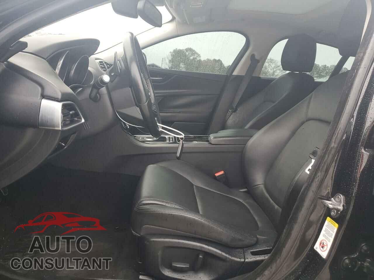 JAGUAR XE 2017 - SAJAJ4BV8HA968372