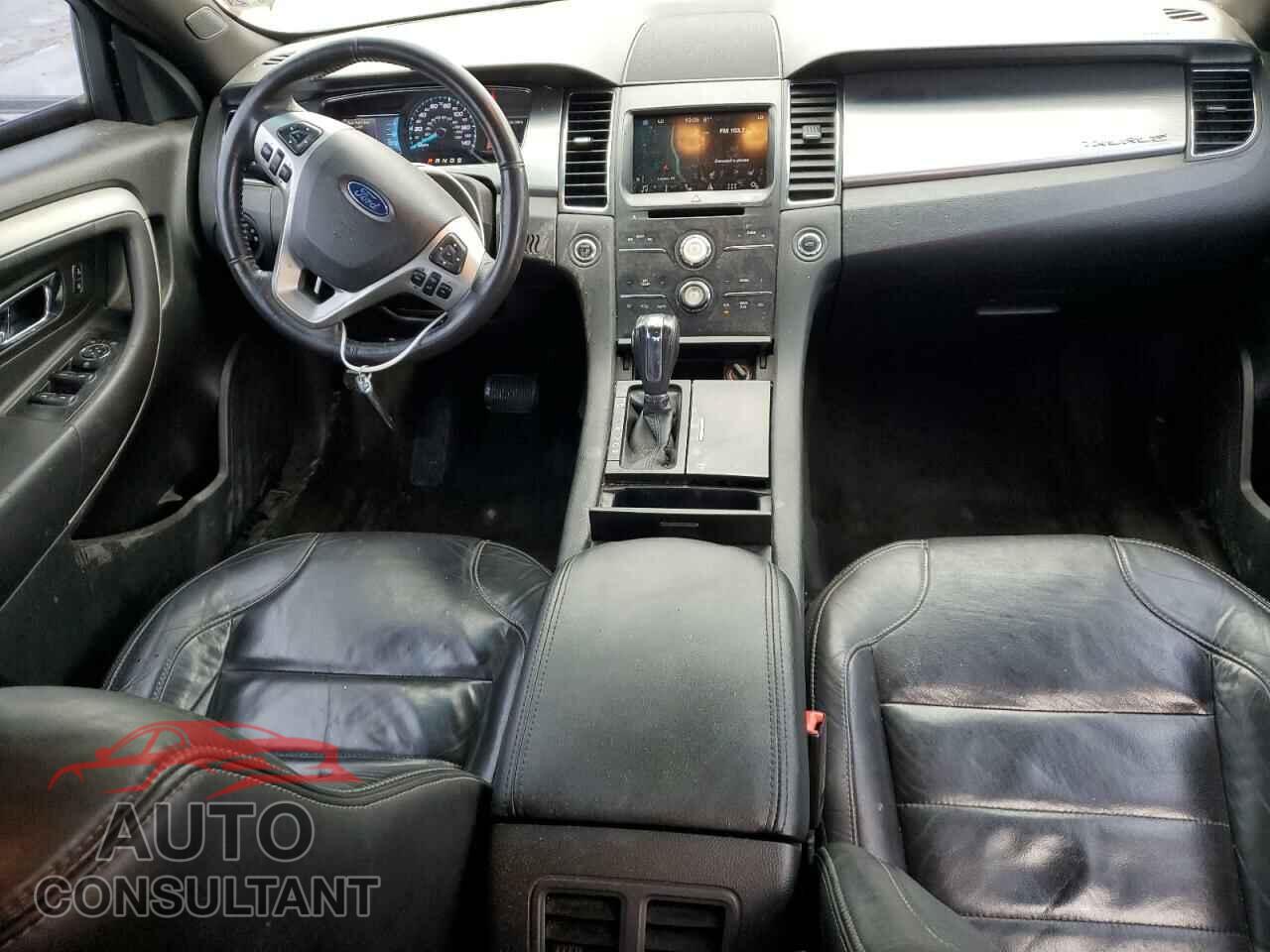FORD TAURUS 2017 - 1FAHP2E89HG129842