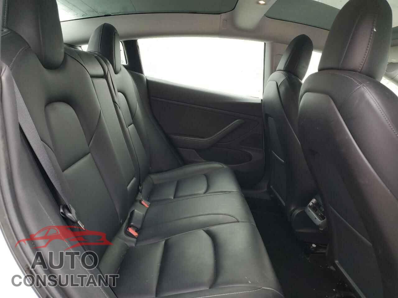 TESLA MODEL 3 2019 - 5YJ3E1EA4KF309951