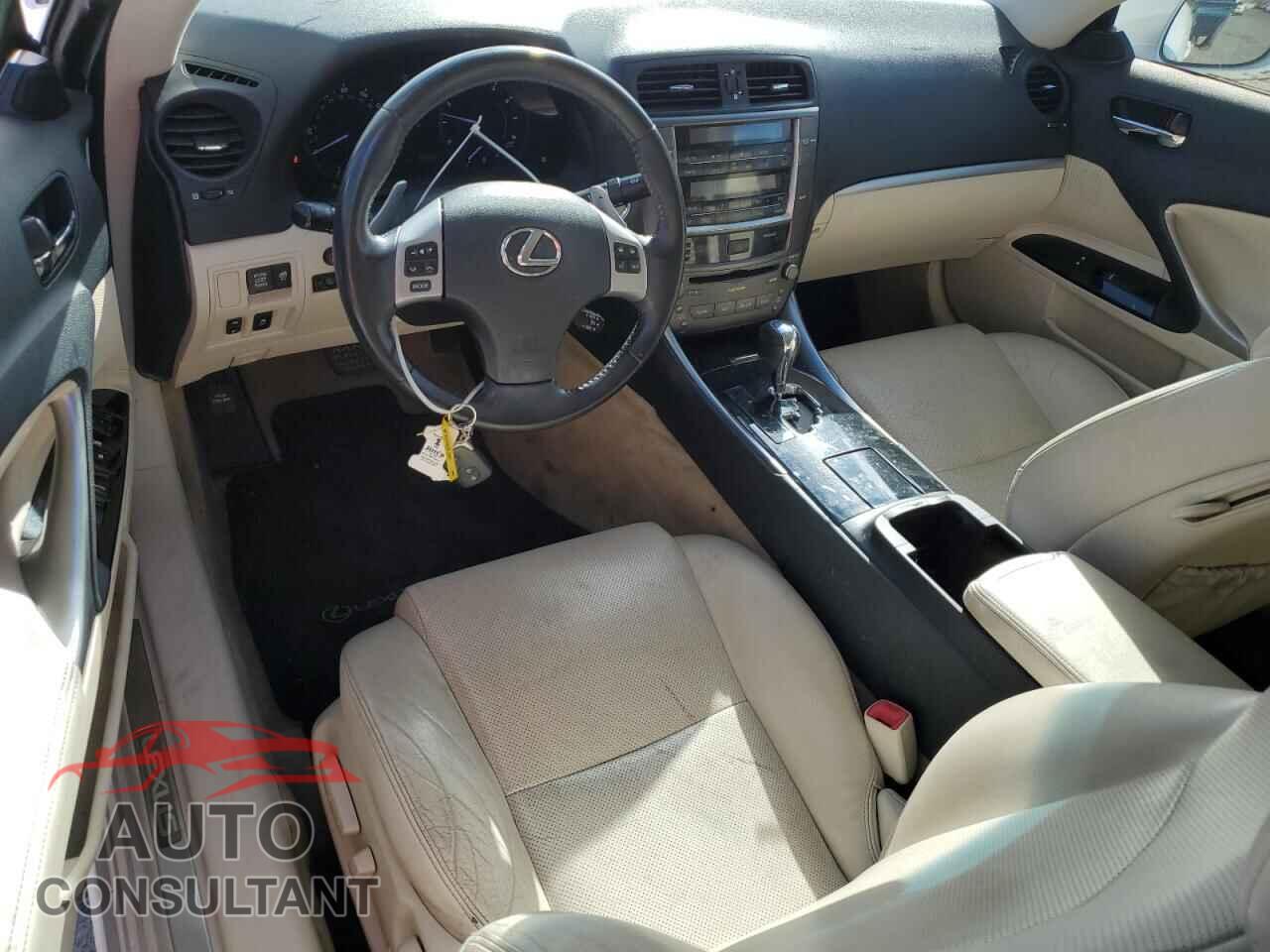 LEXUS IS 2013 - JTHFF2C27D2527558