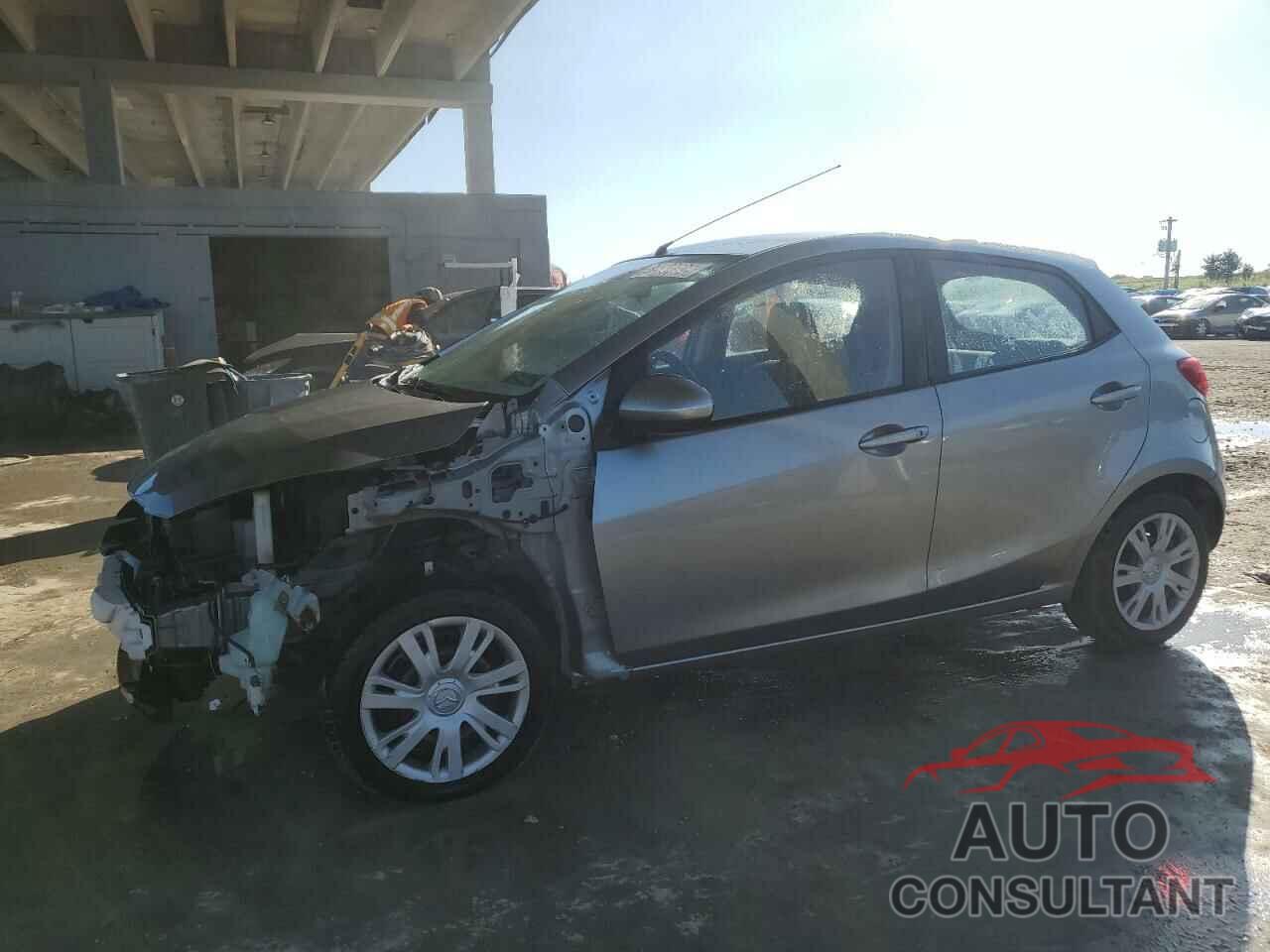 MAZDA 2 2014 - JM1DE1KY3E0184384