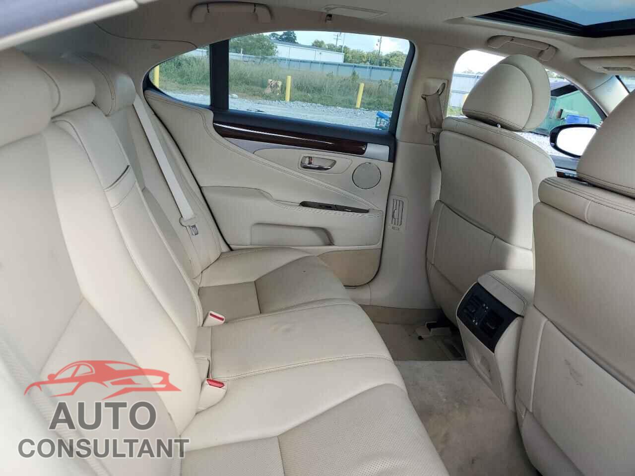 LEXUS LS460 2017 - JTHBL5EFXH5143934