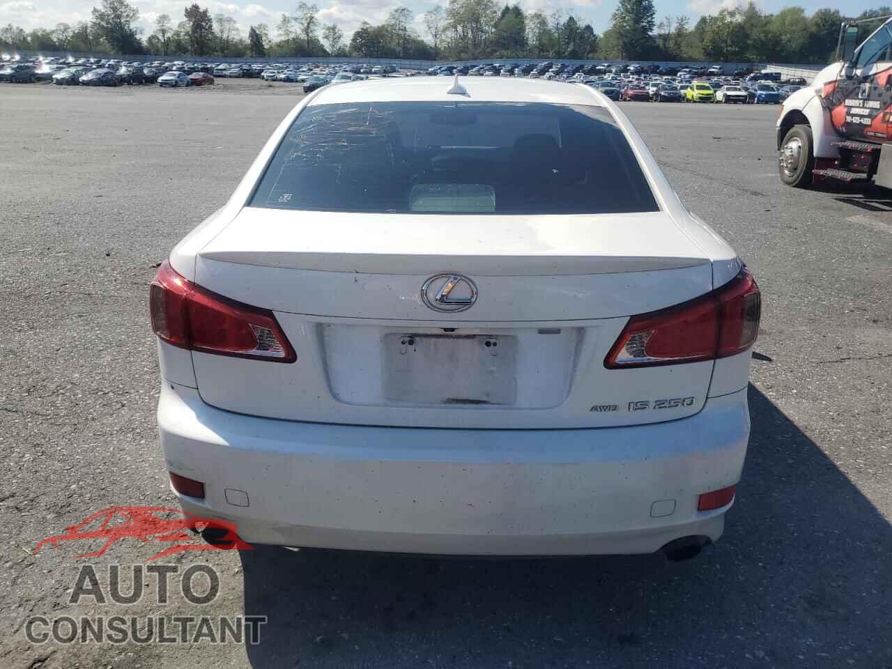 LEXUS IS 2011 - JTHCF5C24B5047655